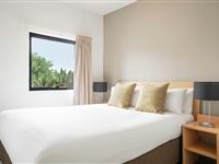 2 Bedroom Apartment Bedroom-BreakFree Adelaide