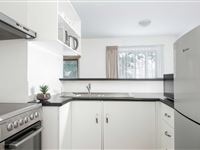 2 Bedroom Apartment Kitchen-BreakFree Adelaide