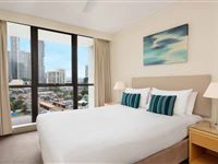 1 Bedroom Apartment Bedroom-BreakFree Beachpoint