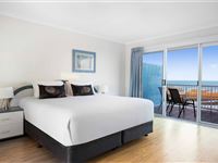 2 & 3 Bedroom Penthouse Apartment Bedroom-BreakFree Great Sandy Straits